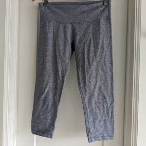 Lululemon grey gray 21" cotton leggings size 8